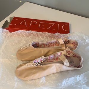 Leather Daisy Ballet Pink Capezio Ballet Shoes